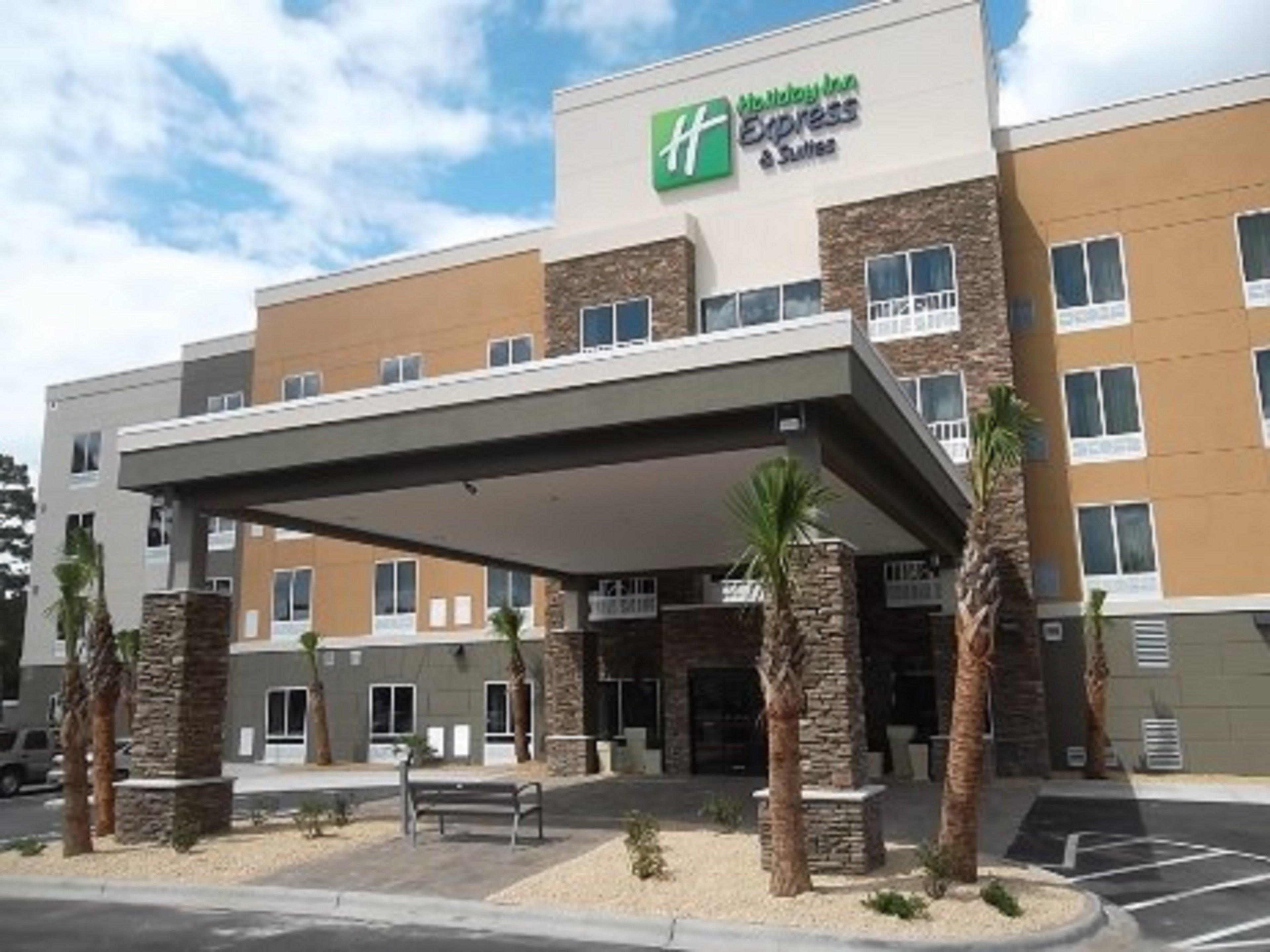 Holiday Inn Express & Suites Southport - Oak Island Area By Ihg Exterior foto